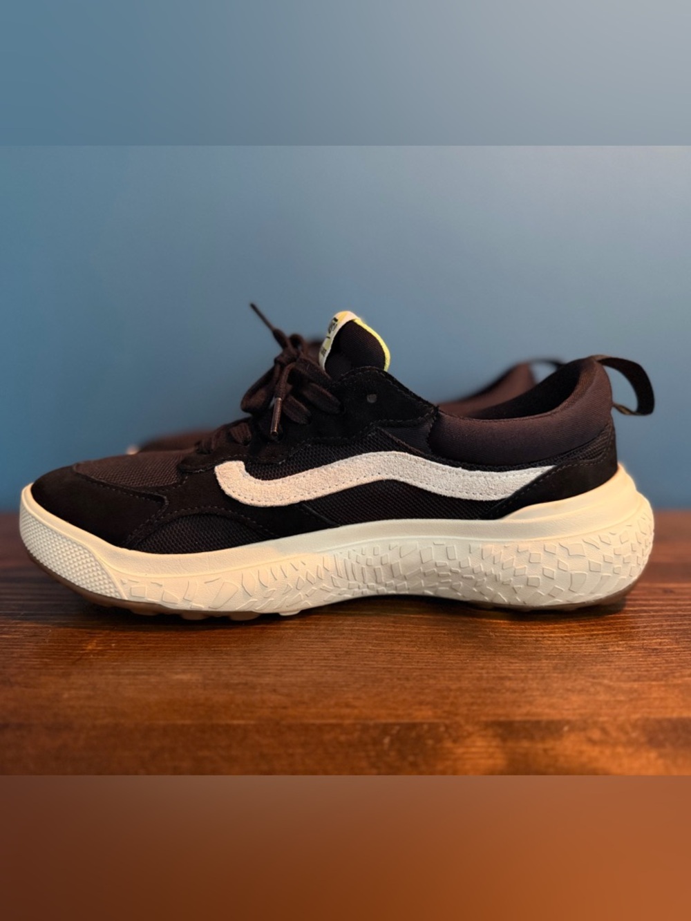 Vans VR3 Neo ‘Black and White’ UltraRange - Picture 3 of 7